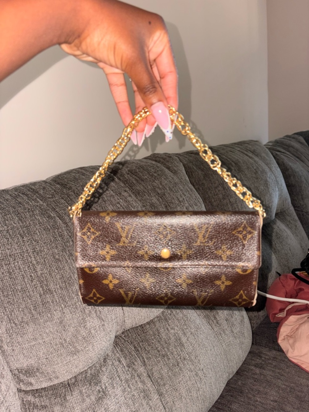 Louis Vuitton Monogram Canvas Chain Clutch in Brown and Gold - Picture 5 of 9